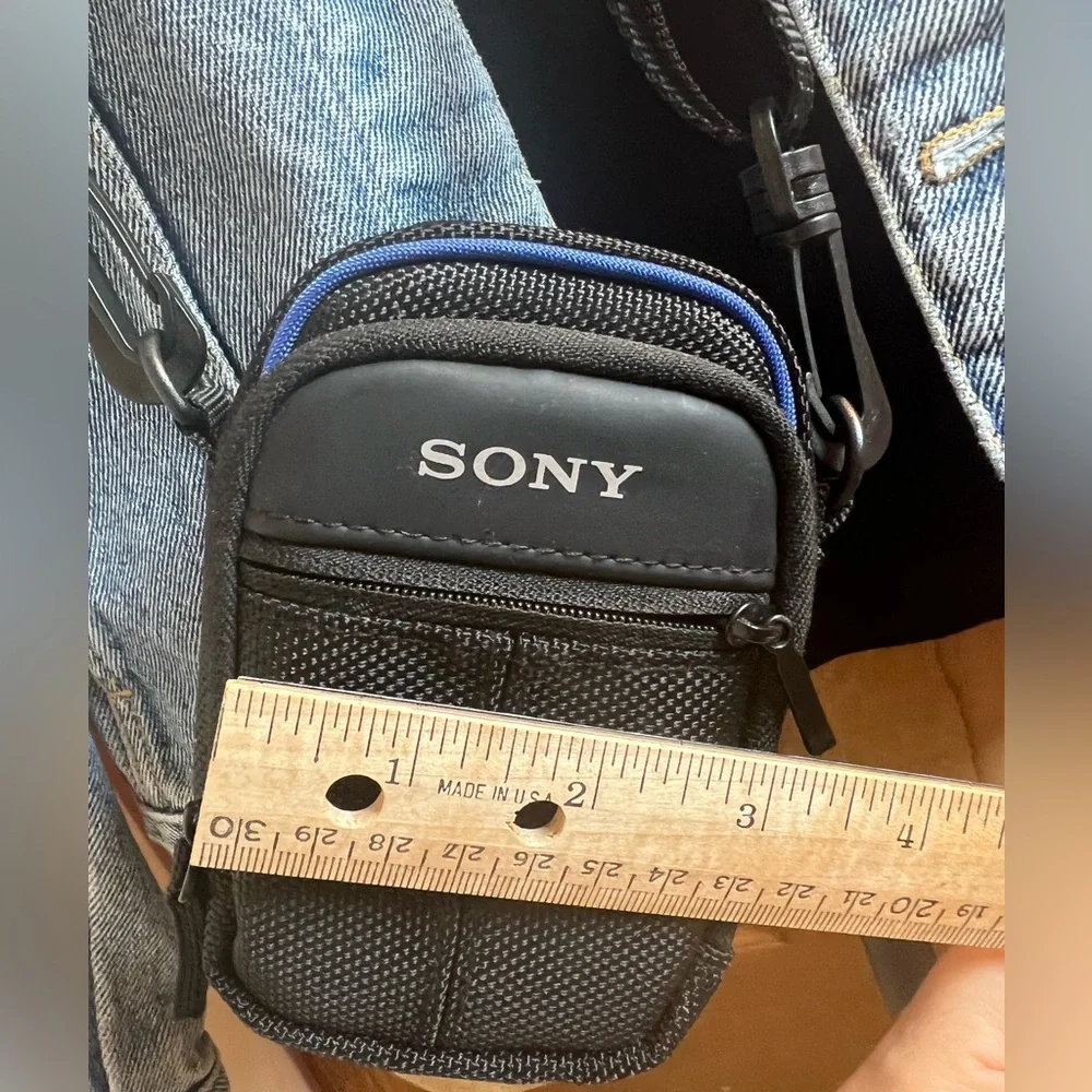 EUC Sony crossbody camera bag black